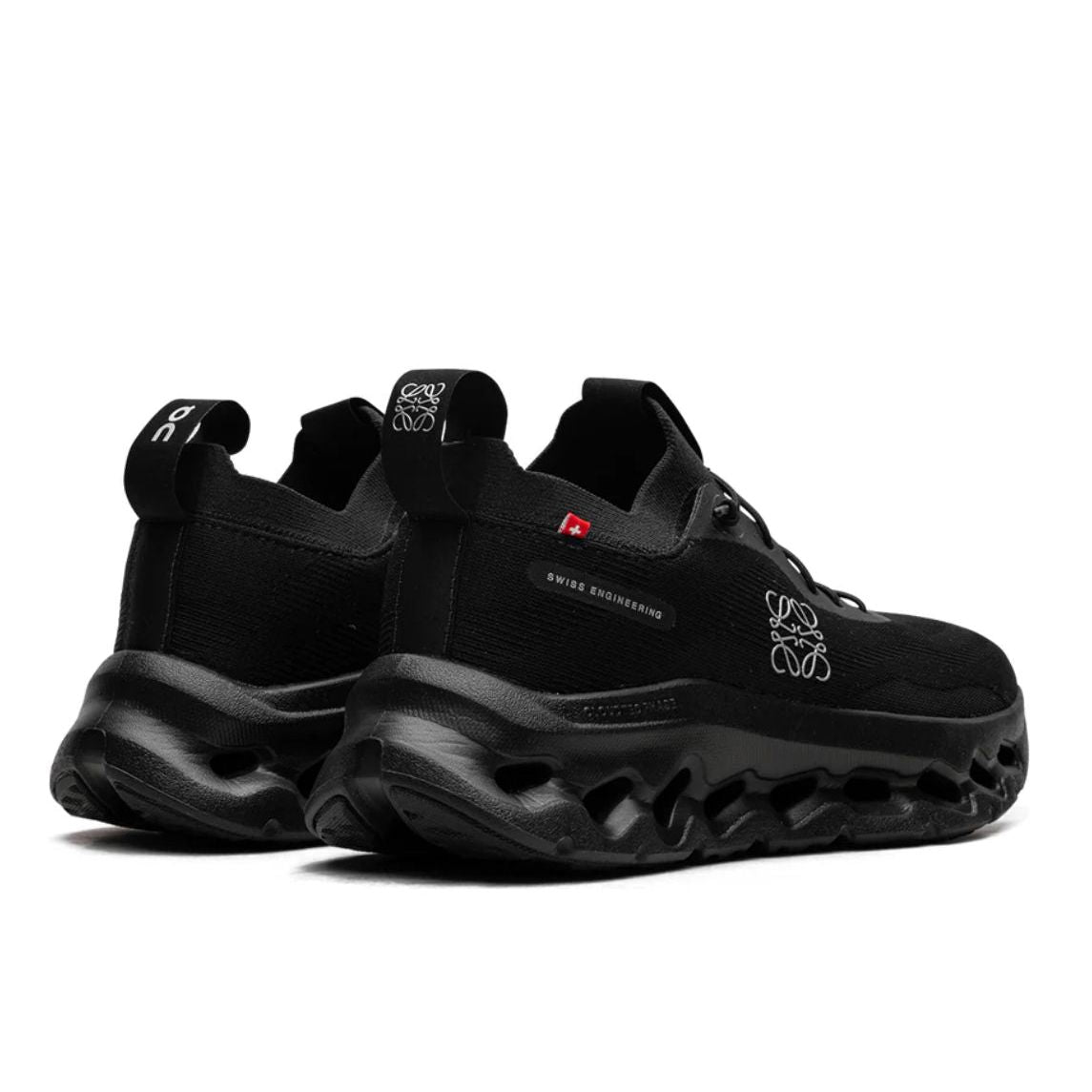 On Running Cloudtilt "LOEWE All Black"