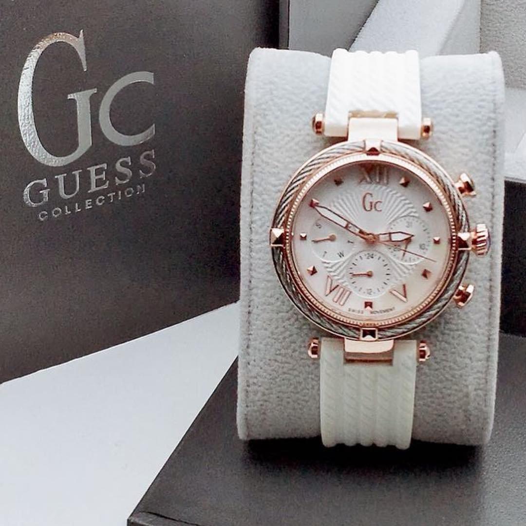 Montre Guess - Y32002L1