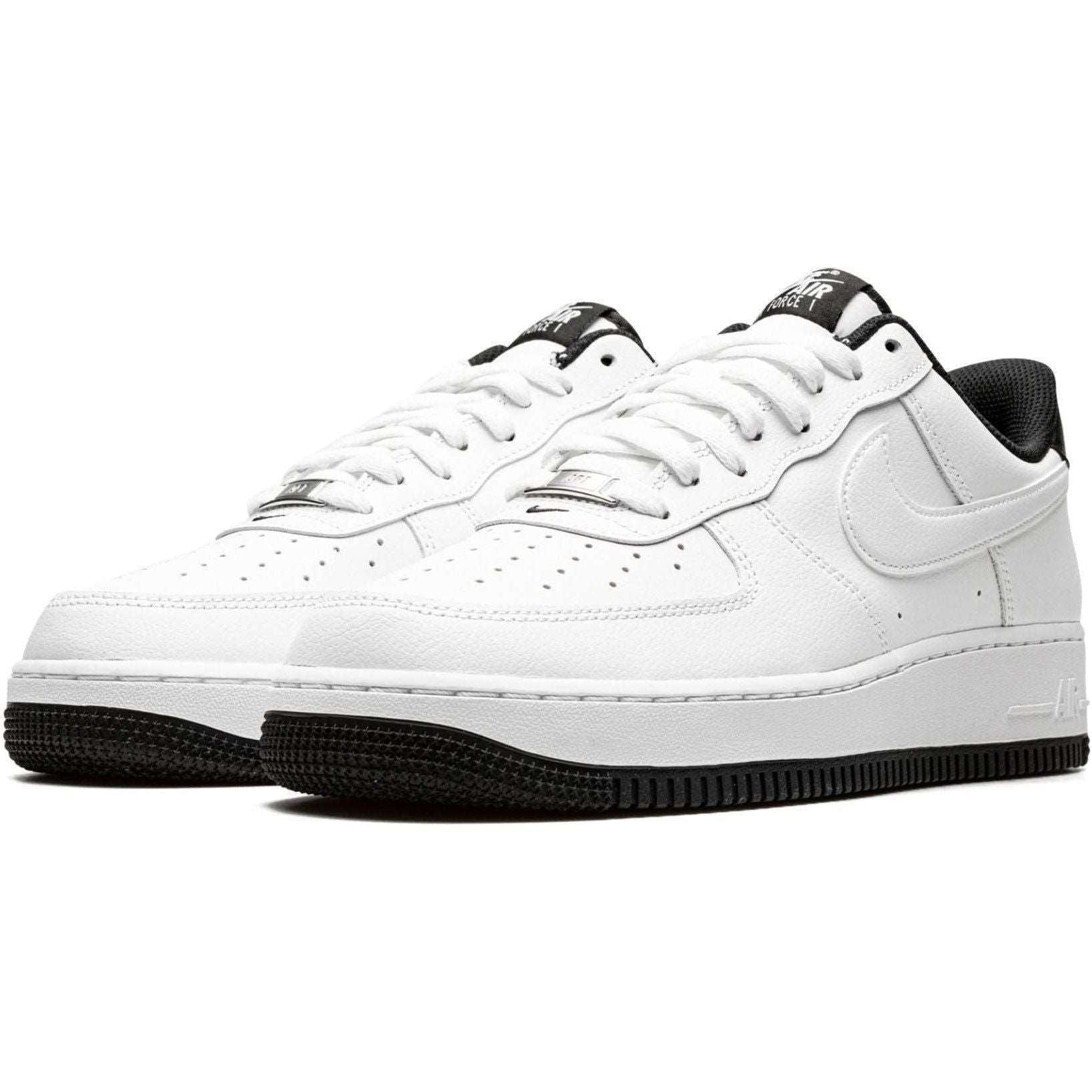 AIR FORCE 1 '07 "White / Black"