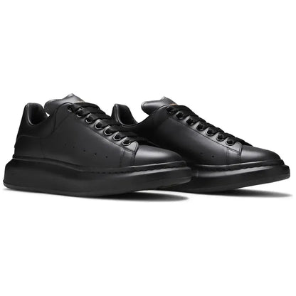 Alexander McQueen "All Black"