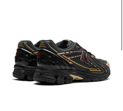 New Balance 1906R "Kith- Black