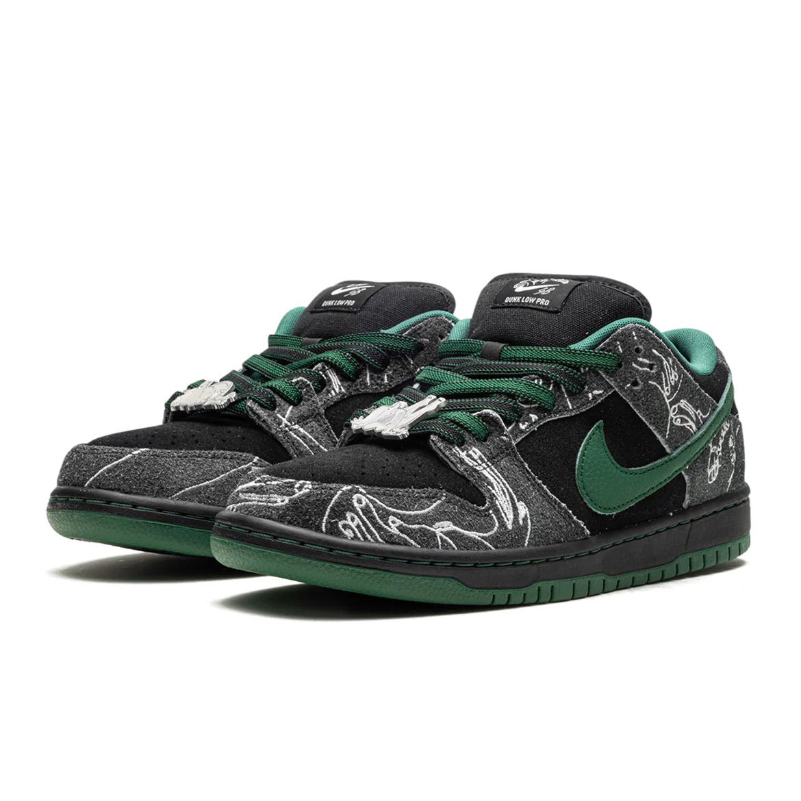 Dunk Low "There Skateboards
