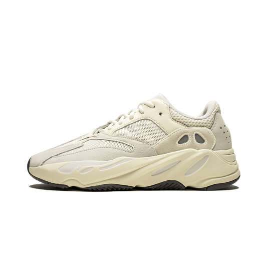 Yeezy Boost 700 "Analog"