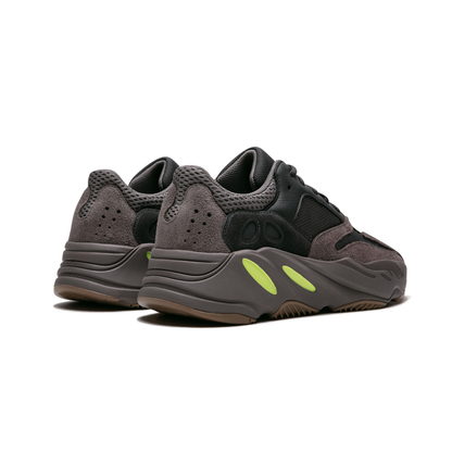 Yeezy Boost 700 "Mauve"
