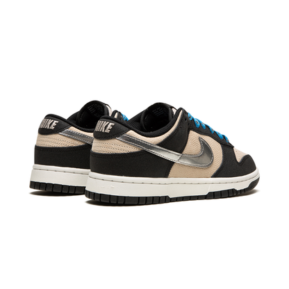 Dunk Low "Starry Laces"