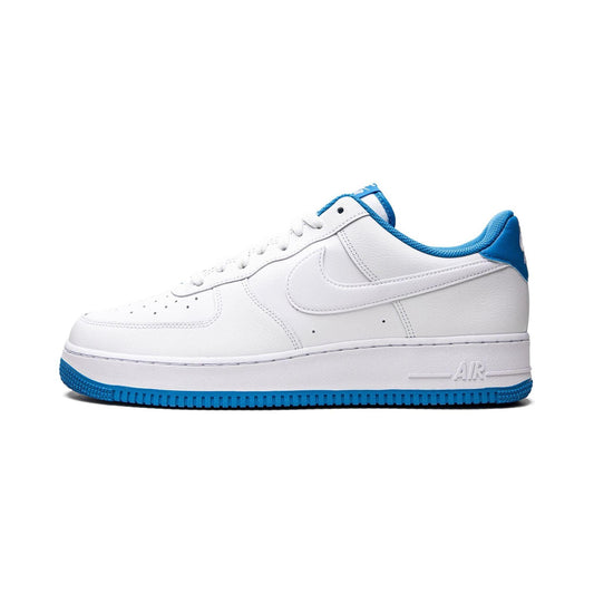 AIR FORCE 1 '07 "White / Light Photo Blue"