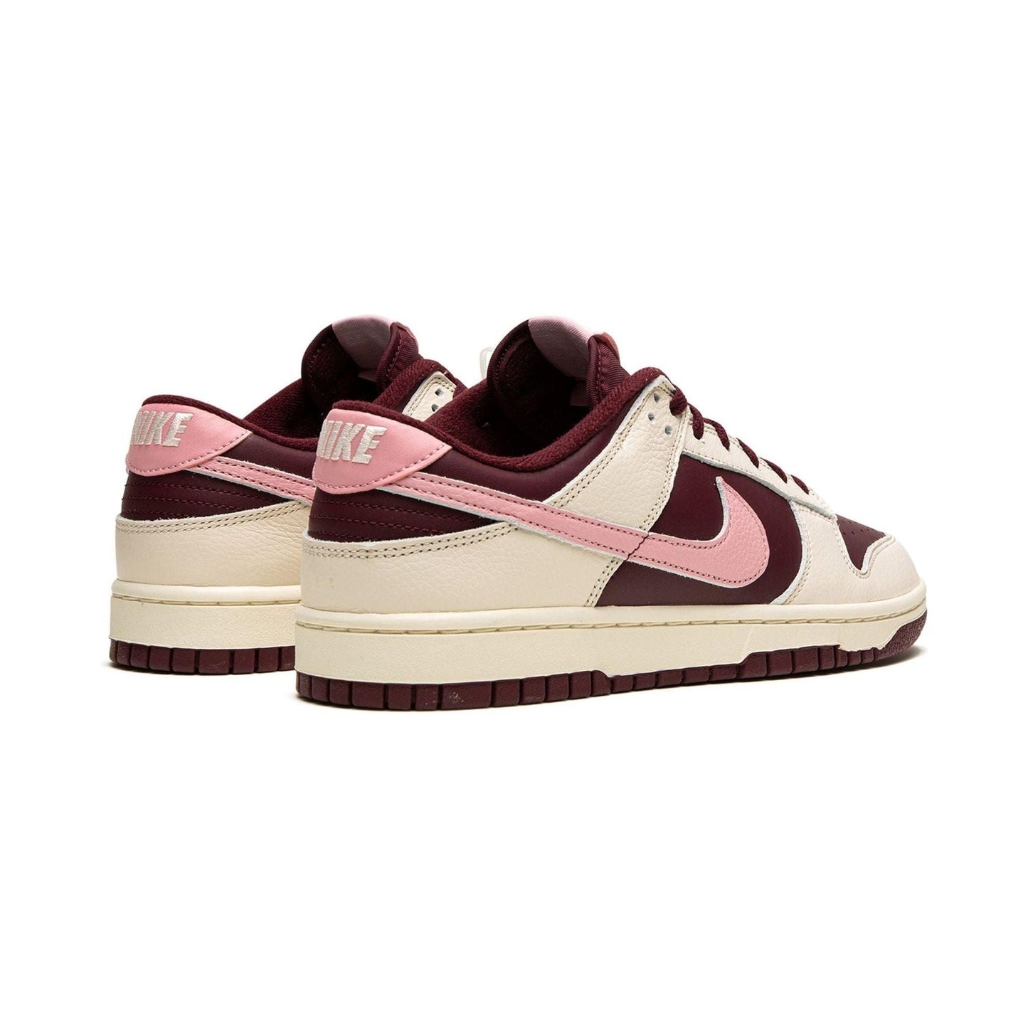 Dunk Low "Valentine's Day"