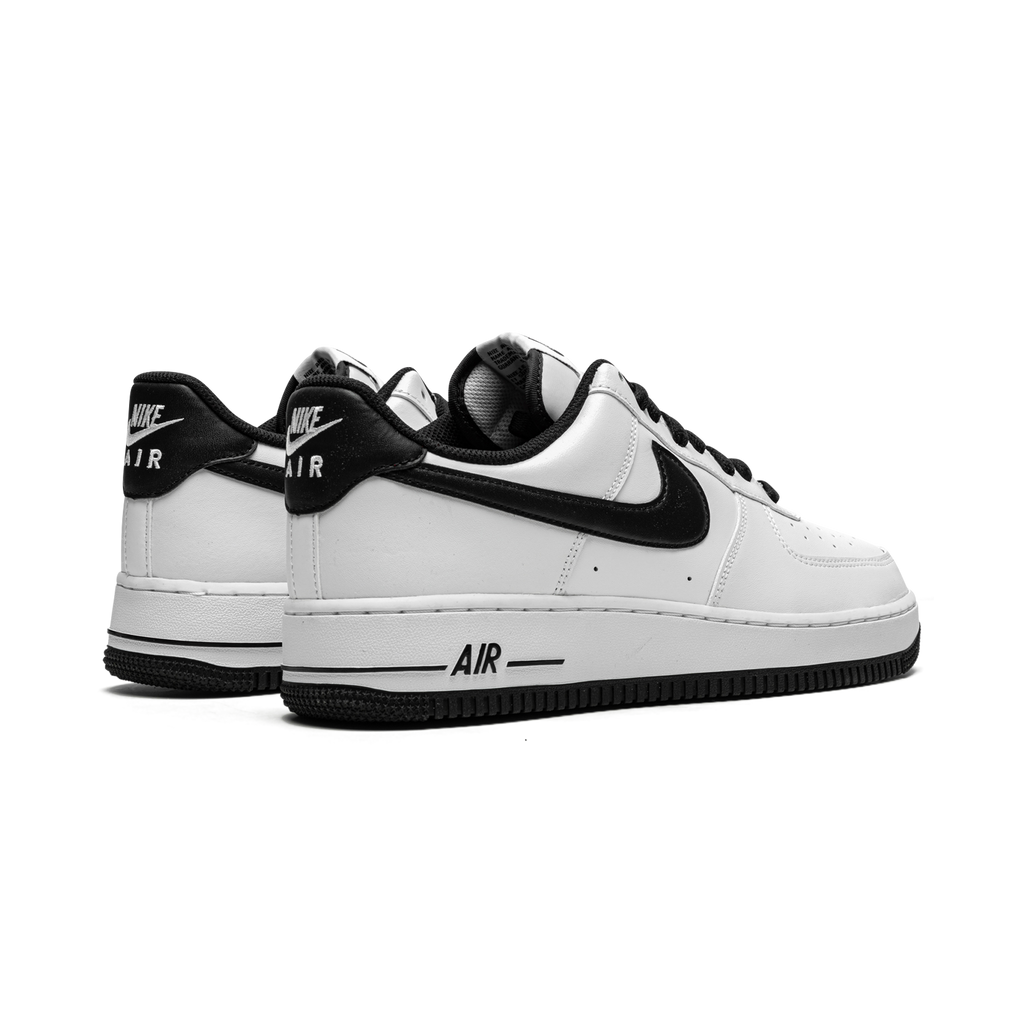 Air Force 1 '07 "White / Black"