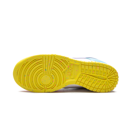 Dunk Low "Easter"