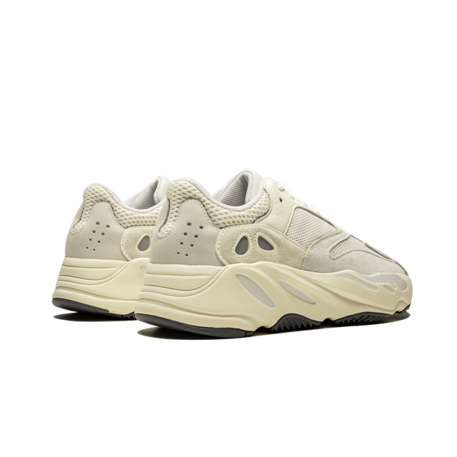 Yeezy Boost 700 "Analog"